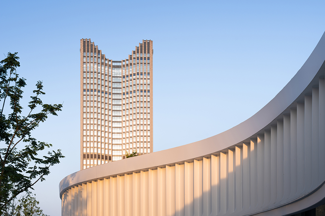 1707185619677348.jpg 1.jpg